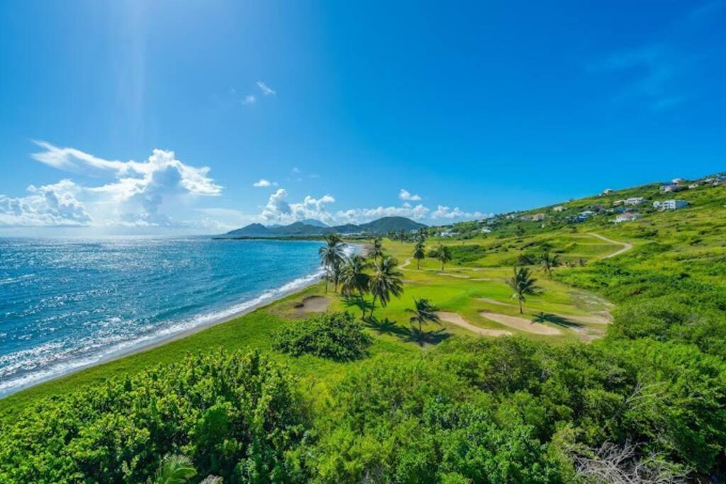 Villa In Atlantic View Бастер Екстериор снимка